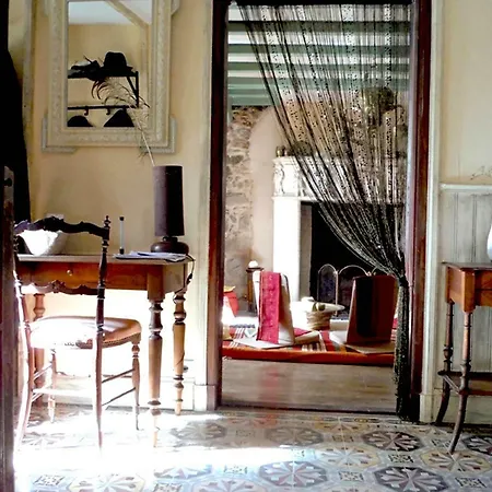 Chambres D'hotes La Mysterieuse Kwatera prywatna Soulan (Hautes-Pyrenees)